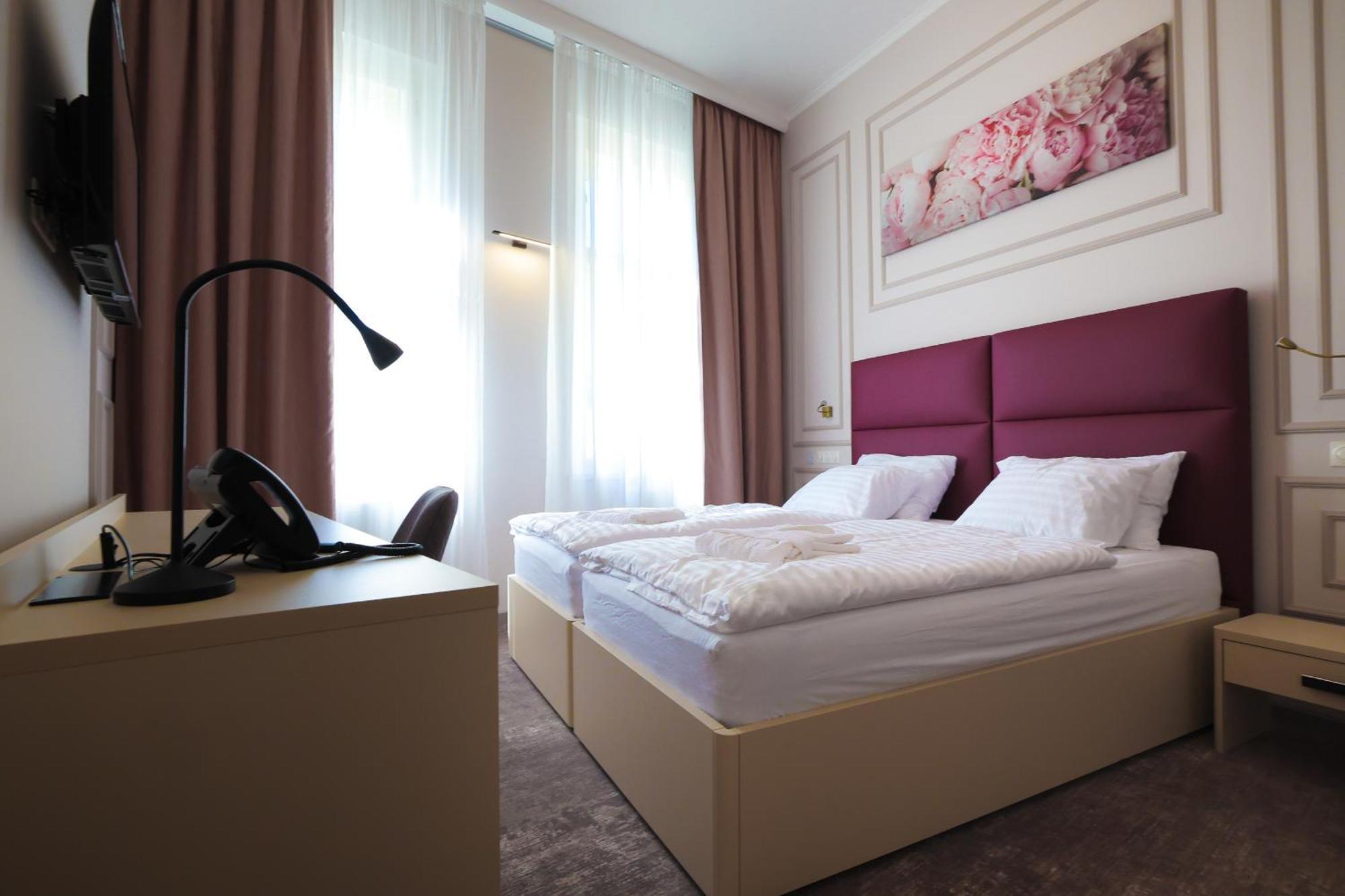 Boutique Hotel Ambiente ****+ Karlovy Vary Dış mekan fotoğraf