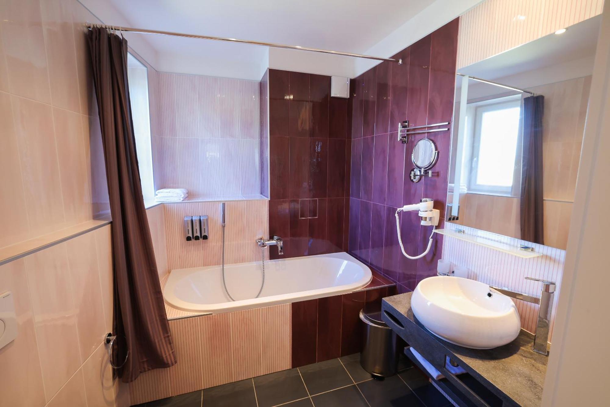 Boutique Hotel Ambiente ****+ Karlovy Vary Dış mekan fotoğraf