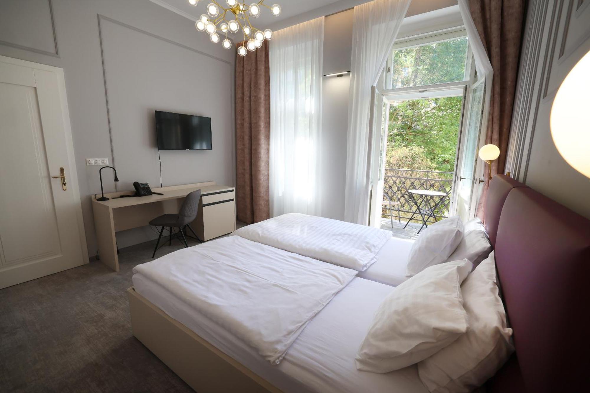 Boutique Hotel Ambiente ****+ Karlovy Vary Dış mekan fotoğraf